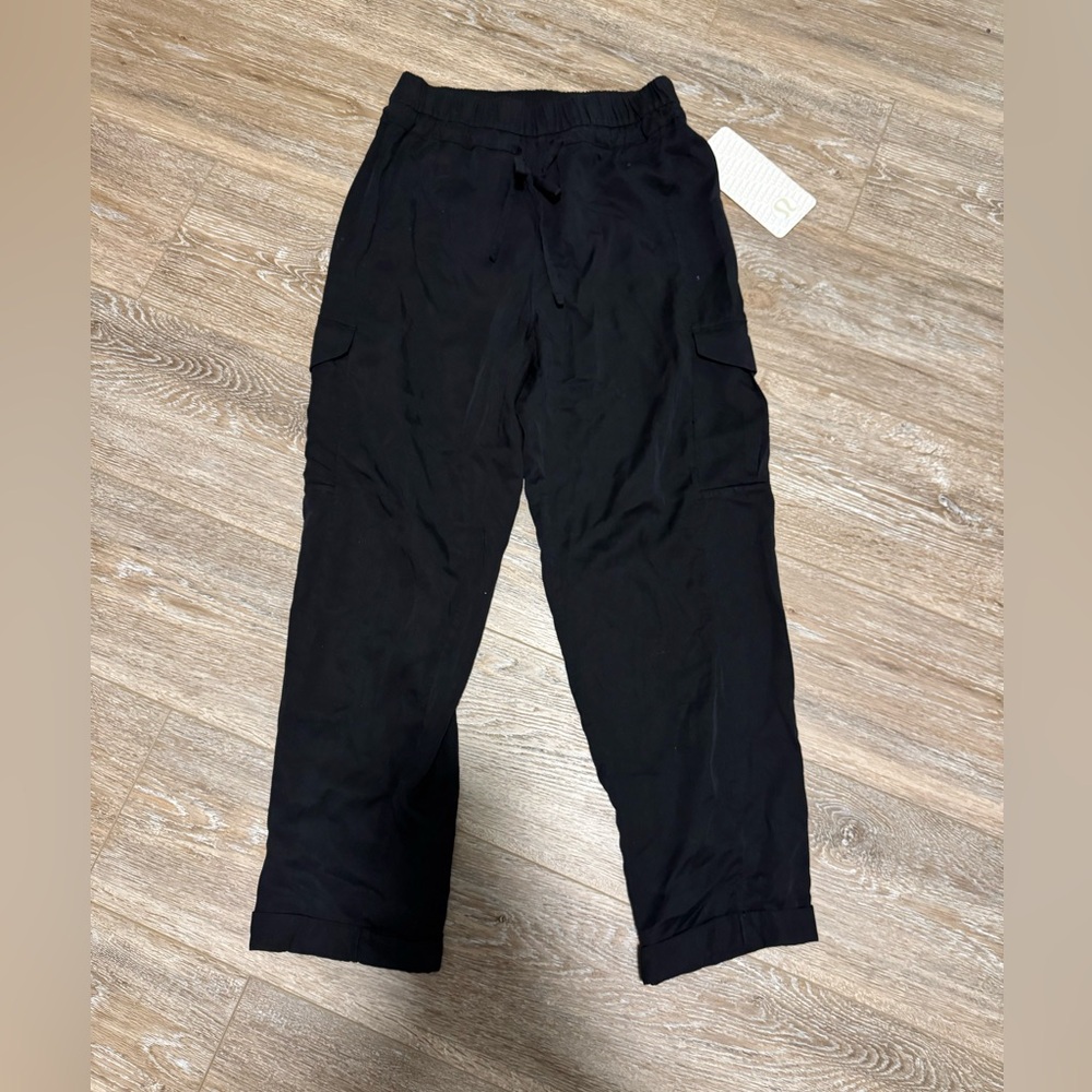 NWOT Lululemon Jogger Pants